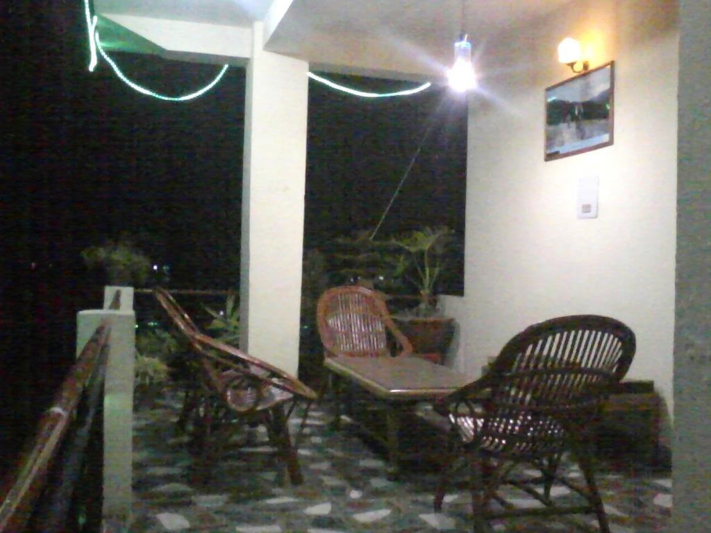 Hotel Vikrant Manāli Esterno foto