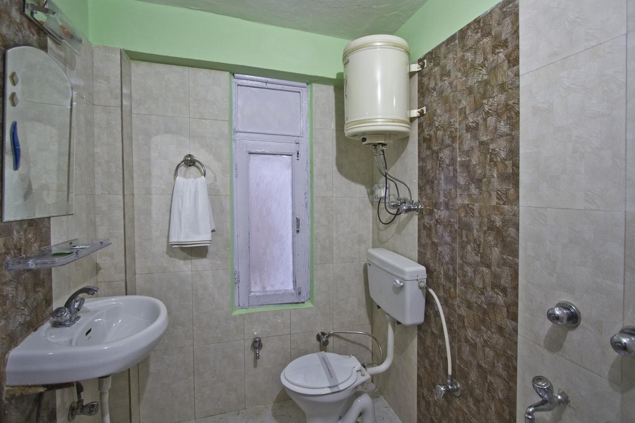 Hotel Vikrant Manāli Esterno foto